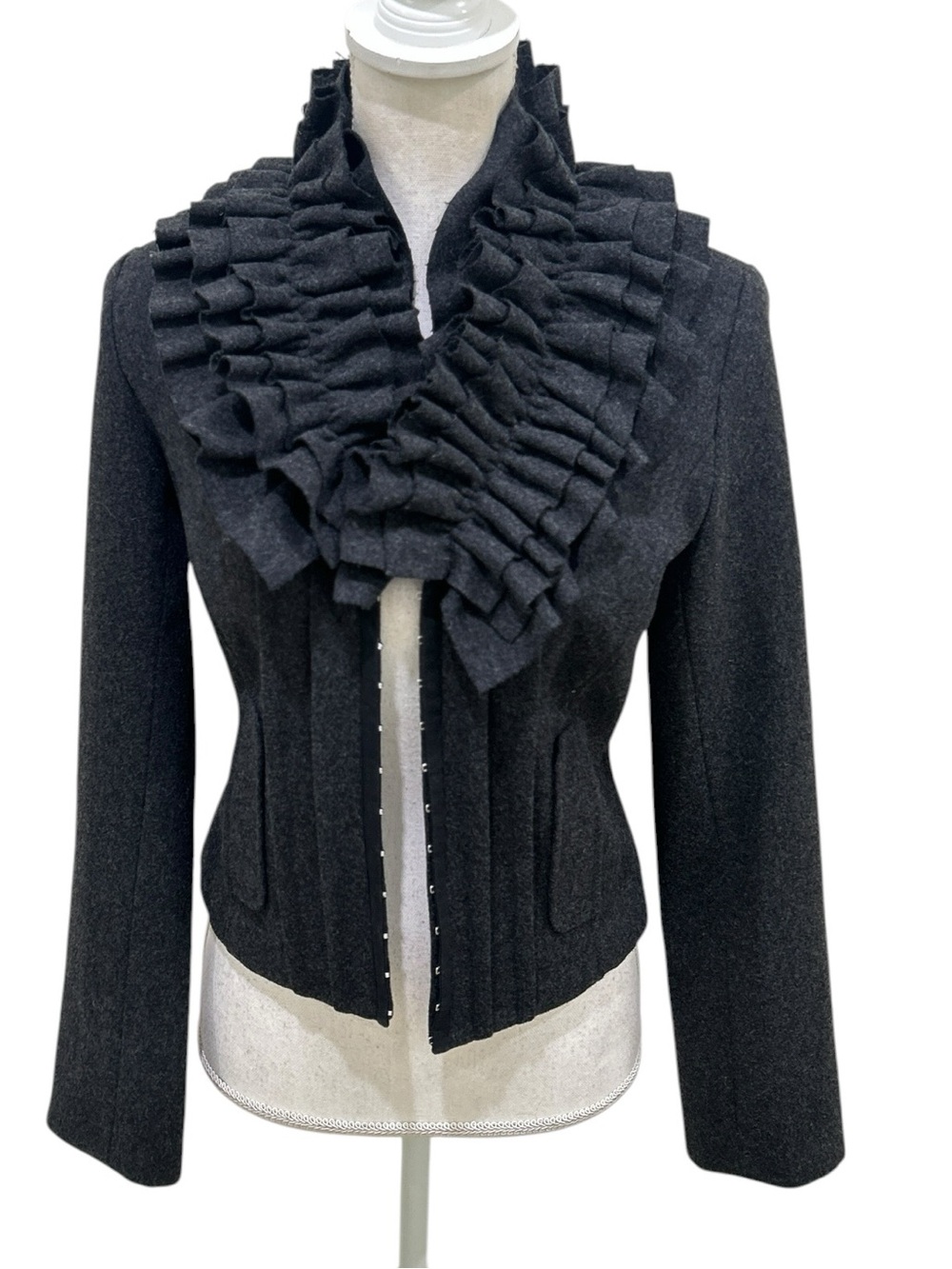 Hinge charcoal Ruffled Collar Tailored wool blend lined Jacket size small